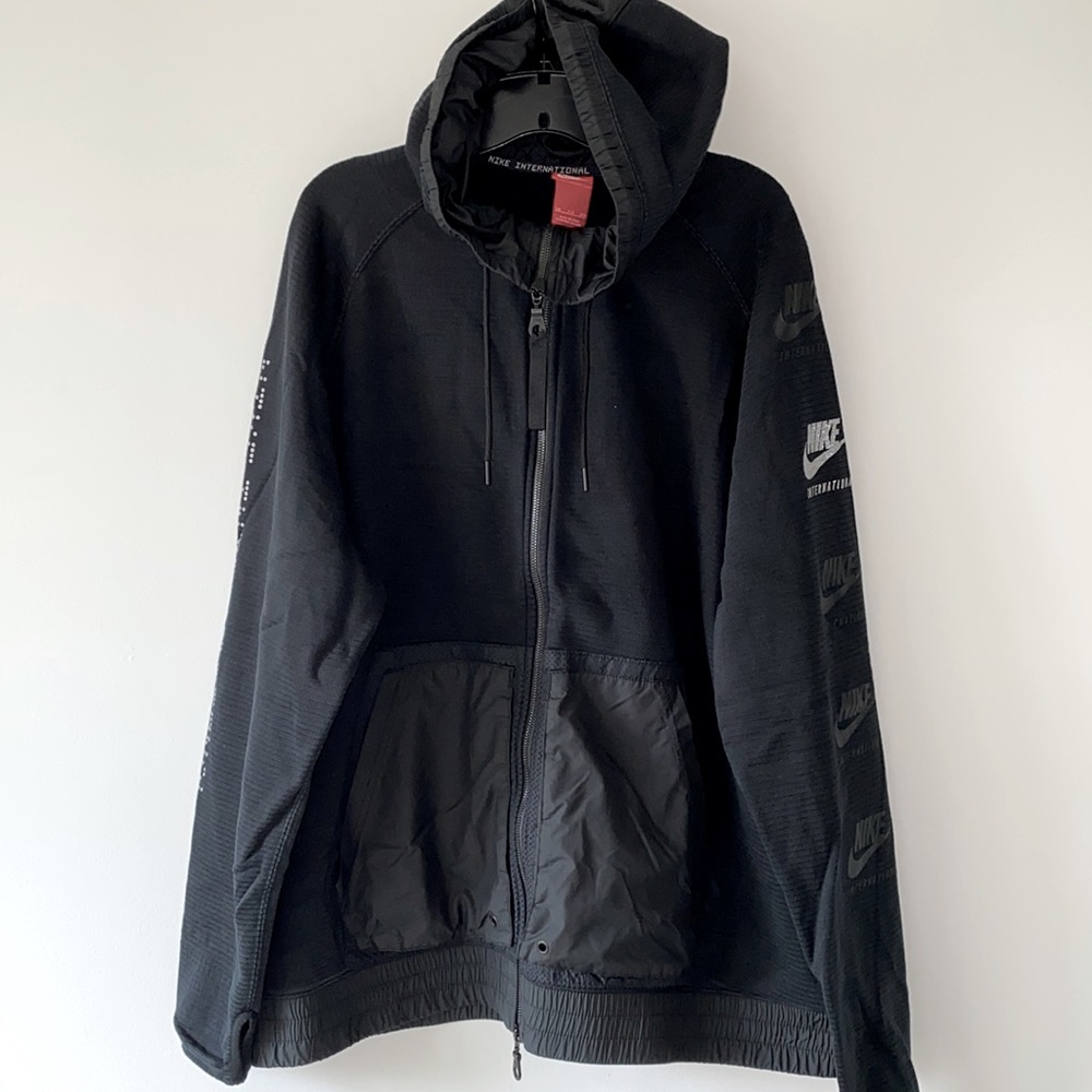 Nike International full-zip black 3XL hoodie